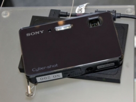 Sony Cyber-shot TX300 無線耐候卡片機 實機直擊！