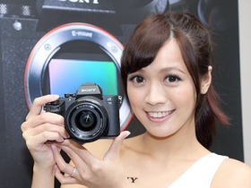 資訊月可試玩，Sony A7 II 賣 54,980 元