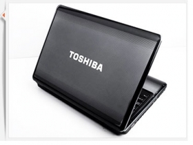 是愛線還愛現？　Toshiba M300 美型「線」身