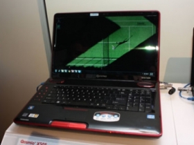 【CES 2011】Toshiba 藍光筆電 Qosmio X505