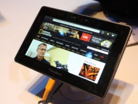 【CES 2011】Blackberry Playbook 實機試玩