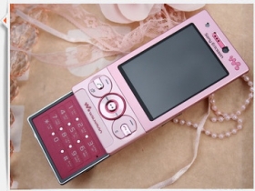 [新色] Sony Ericsson Pink 花漾粉少女