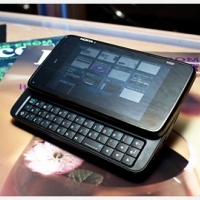 Nokia N900 正式登台 22K 高價試水溫