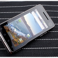 最成熟的 Android 機　MOTO XT701 測試報告