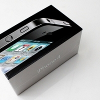 iPhone 4 光速試玩 (1)：開箱、外觀、螢幕