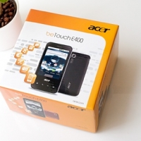 Acer E400：可換殼的年輕 Android 機種