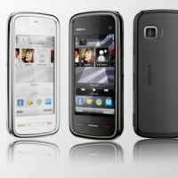 Nokia 5230 極光黑魂、極光淨白 雙色出擊