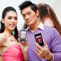 LG E720 時尚系 Android 2.2 手機,$990 輕鬆專案價