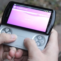 SE PS 手機 XPERIA Play 搶先測試：外型、設計詳細介紹