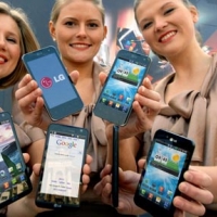 LG Optimus 3D 提前現身:500 萬畫素雙相機,拍 3D 影片