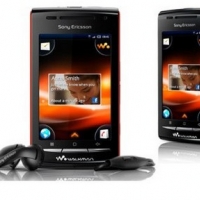 SE 發表首款 Android Walkman 手機 Xperia W8
