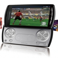 台灣大哥大 4/23 首賣 Xperia PLAY,遊戲加碼放送!