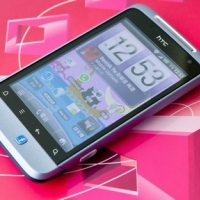 HTC Salsa 臉書好友機實測：分享快人一步！