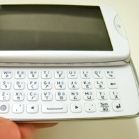【試用心得】外型、價格都迷你的 SE txt pro 鍵盤手機