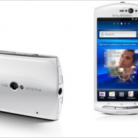 3D 全景攝影！Xperia neo V 與 2.3.4 新軟體登場