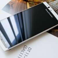美型與速度兼具的 Xperia arc S 白色寫真 + 效能測試