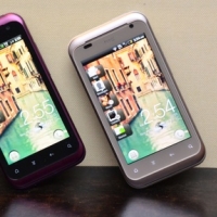 三色美型中階機　HTC Rhyme 紐約現場動手玩