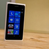 Nokia Lumia 800 白色版 台灣第一季上市