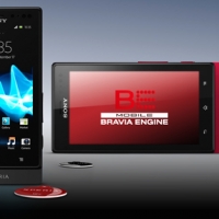 3.7 吋懸浮觸控 Xperia sola MT27i 三色發表