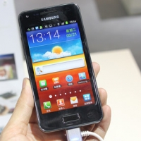弧線雙核銀河機：Samsumg i9070 現場速試 