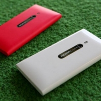 【開箱】NOKIA LUMIA 800 野外的純白誘惑  『圖多』