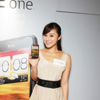支援 4G LTE　HTC One XL / X 比較 + 效能測試
