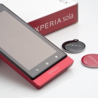 超值雙核：Sony Xperia sola「魔幻紅」開箱