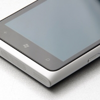 只有螢幕大？　Nokia Lumia 900 水貨開箱隨手玩