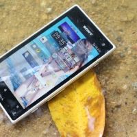 Sony Xperia acro S 先行版評測：台灣 7/19 上市記者會！