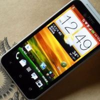 亞太 3.5G 雙卡雙待      HTC Desire VC 拒當雙槍俠！