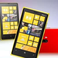 Nokia WP8 雙機：Lumia 920、Lumia 820 誕生