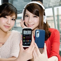 遠傳推 HTC Desire X 月付 838 手機 0 元