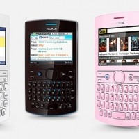 Nokia Asha 205 發表：手機隨時玩臉書！