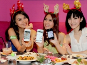 WeChat 推出動態表情功能，聖誕跨年一起 chat