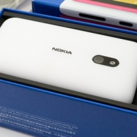 洗淨鉛華之 Nokia Lumia 620 開箱心得記 