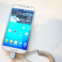 Galaxy S4 紐約一手試玩（1）：外觀、硬體