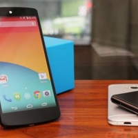 Nexus 5 螢幕、跑分全測試！KitKat 新功能示範