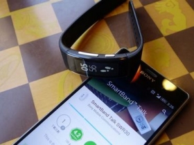 可通話及訊息顯示 Sony SmartBand Talk SWR30 火速開箱