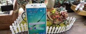 Samsung Galaxy S6 edge 開箱實測，搭載「雙曲面側螢幕」真的超美啦!!