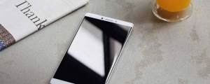 OPPO R7 Plus 雙機發表：六吋金屬 大電池擁指紋辨識 