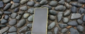 小鋼炮旗艦機 Z5 Compact 萊姆黃 簡短開箱分享