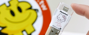 Photofast Hello kitty MAX Lightning 雙頭龍隨身碟開箱試用