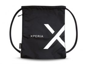 8/12 起買 Xperia 手機就送 X 酷黑束口包！