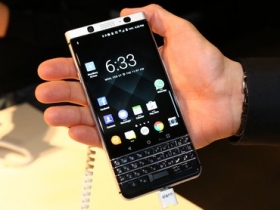 扎實握感、安卓體驗　BlackBerry KEYone 實機玩