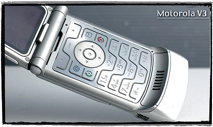 時尚大對決　 Nokia 7280、Moto V3 品味各不同