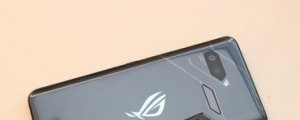 超級電競手機:ASUS ROG Phone 動手玩
