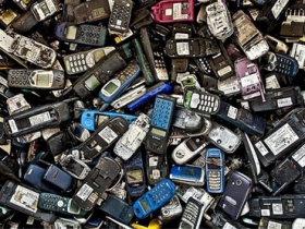 避免產生電子垃圾，歐盟可能準備大力推動智慧手機採用統一充電介面