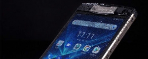 三防 + QWERTY 鍵盤！Unihertz Titan 向經典 BlackBerry 致敬