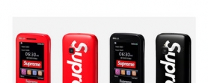 潮到出水！潮牌 Supreme 推功能手機，其實是時尚收藏品？