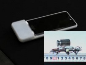 超獵奇：這款手機殼可以讓手機「爬」到無線充電盤上